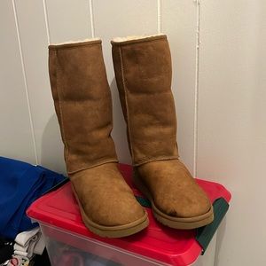 UGG Chestnut Tall